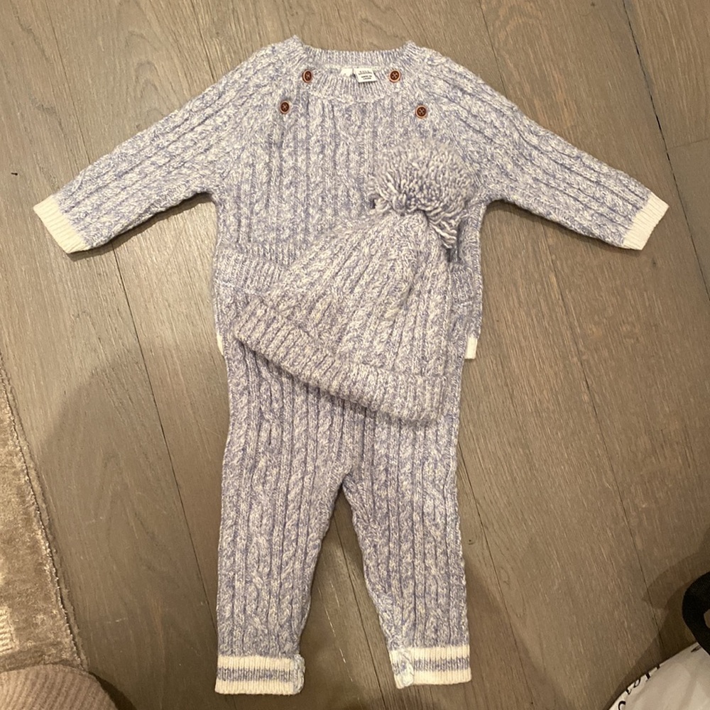Janie and Jack blue sweater baby outfit. Worn once. 0-3 months